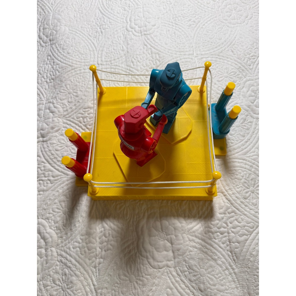 Mattel Rock em Sock em Robots Game 2001 Vintage Red Blue Boxing Retro y2k No Box